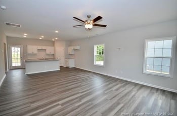5414 Tall Timbers Dr, Fayetteville, NC 28311