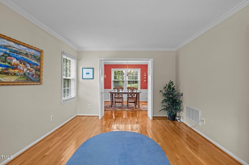 5416 Cedarwood Dr, Raleigh, NC 27609