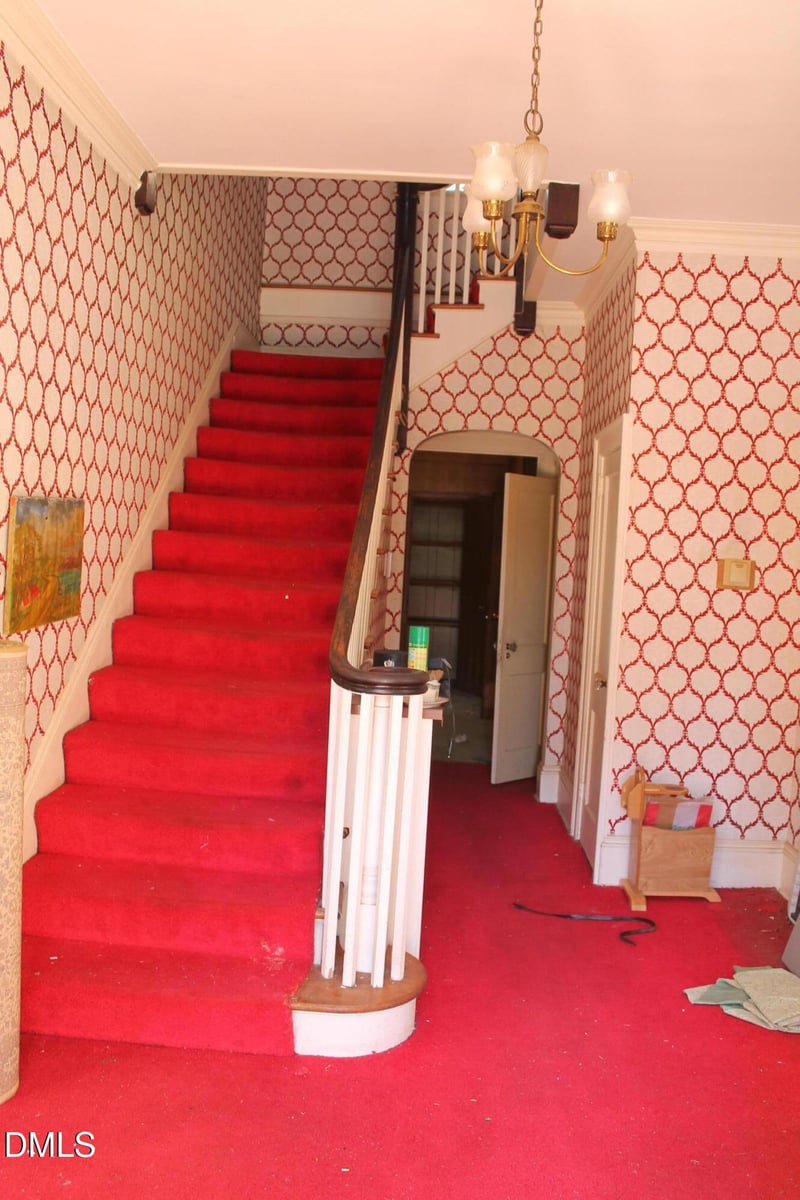 5416 Chapel Hill Rd, Raleigh, NC 27606