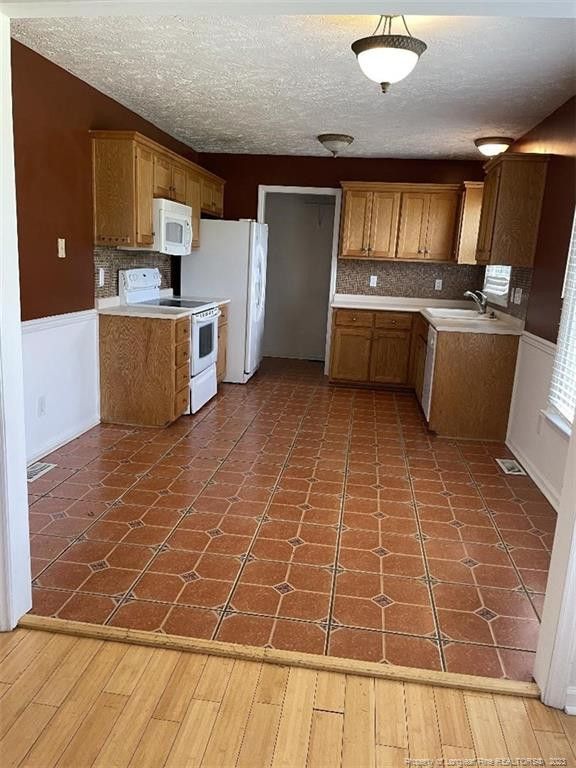 5416 Heather St, Hope Mills, NC 28348