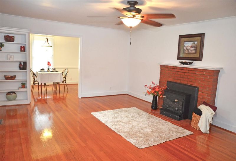 5416 Penny Rd, Raleigh, NC 27606