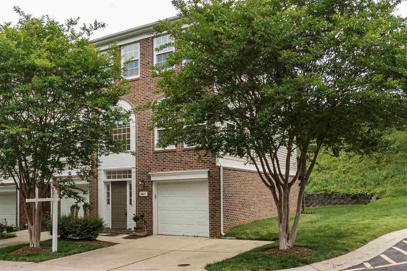 5417 Echo Ridge Rd, Raleigh, NC 27612