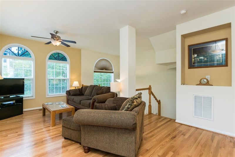5417 Echo Ridge Rd, Raleigh, NC 27612