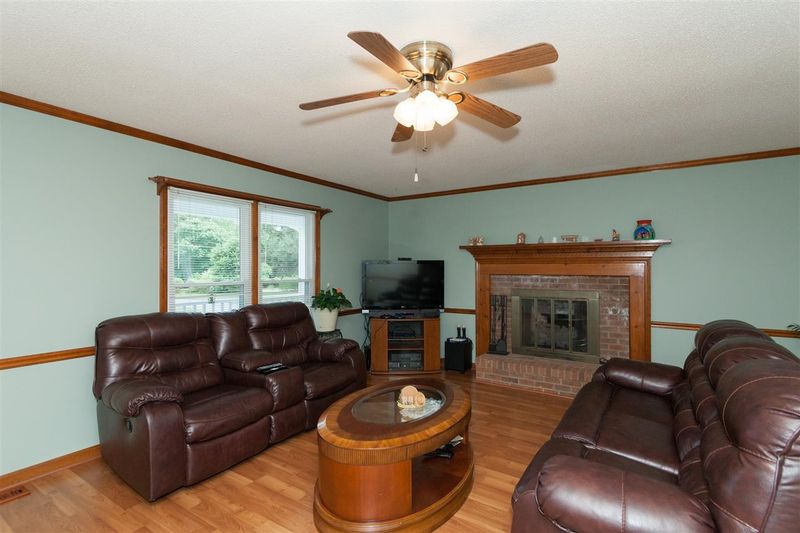 5417 Thornburg Dr, Wake Forest, NC 27587