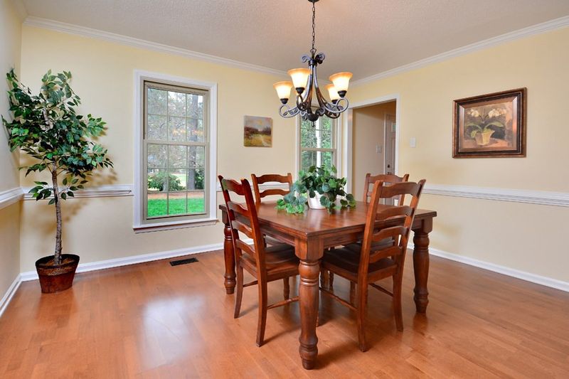 5418 Russell Rd, Durham, NC 27712