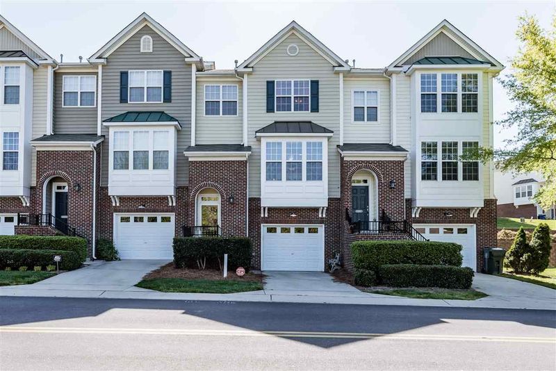 5419 Crescentview Pw, Raleigh, NC 27606