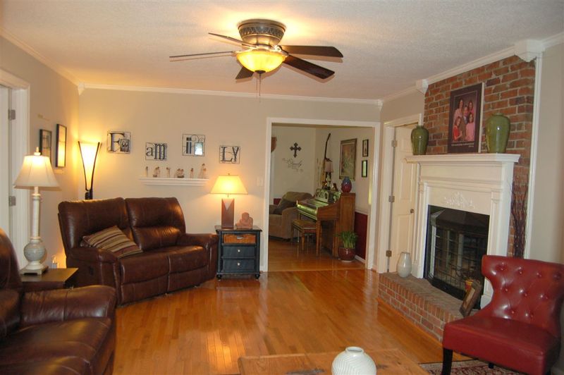 5419 N Highland Dr, Durham, NC 27712