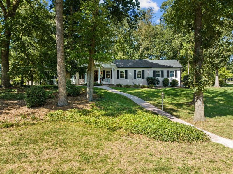 5419 Springfield Dr, Raleigh, NC 27609