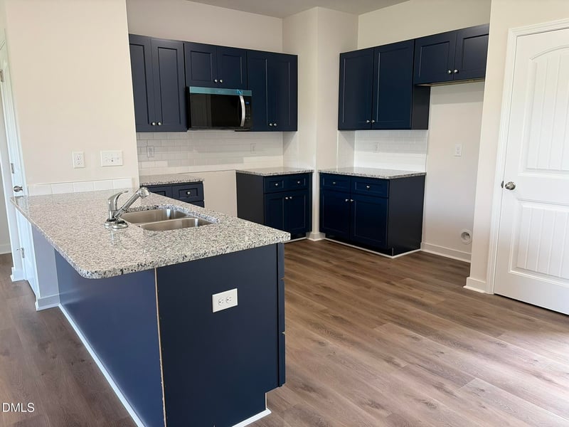 542 Barbour's Place Dr, Four Oaks, NC 27524