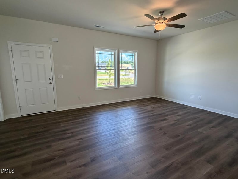 542 Barbour's Place Dr, Four Oaks, NC 27524