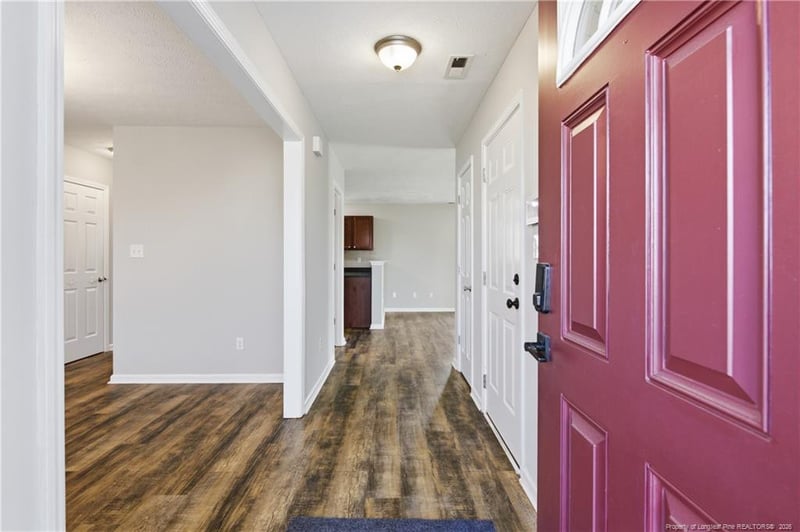542 Gapway Ct, Hope Mills, NC 28348