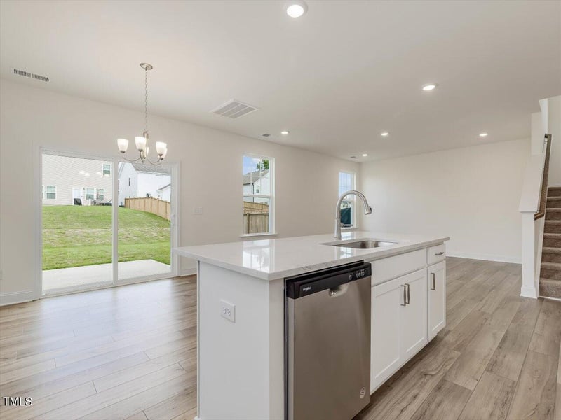 542 Winding Crk Dr, Lillington, NC 27546