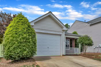 5420 Roan Mountain Pl, Raleigh, NC 27613