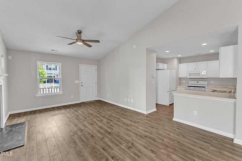 5420 Roan Mountain Pl, Raleigh, NC 27613