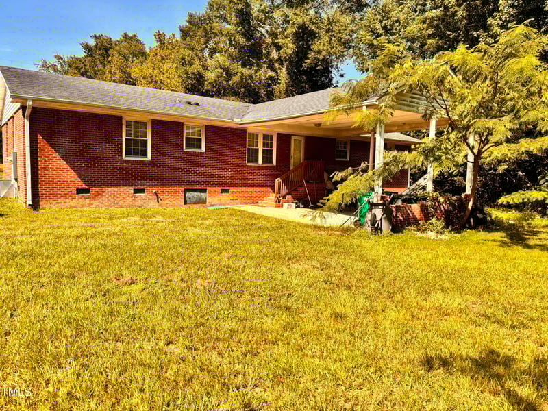5420 Shipman Rd, Hope Mills, NC 28348