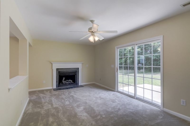 5421 Advantis Dr, Raleigh, NC 27610