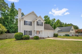 5421 Biscoe St, Hope Mills, NC 28348