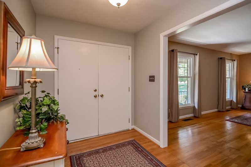 5421 Emerson Dr, Raleigh, NC 27609