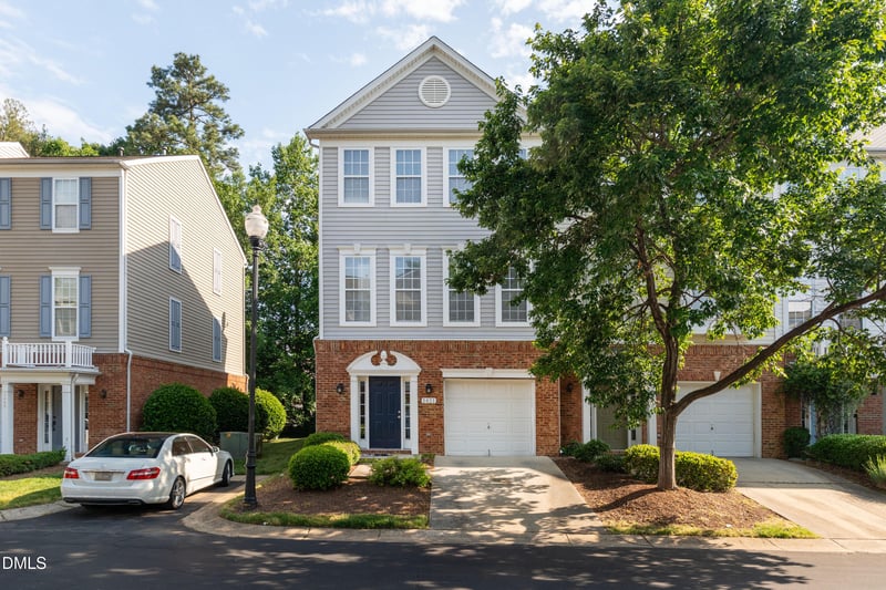 5421 Golden Arrow Ln, Raleigh, NC 27613