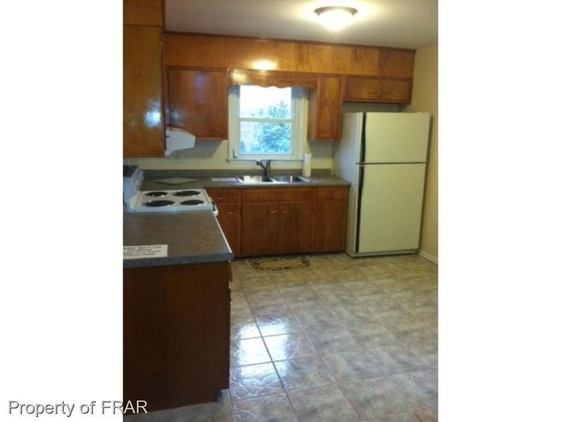 5421 Hampton Rd, Fayetteville, NC 28311
