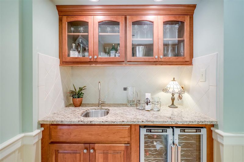 5421 N Hawthorne Way, Raleigh, NC 27613