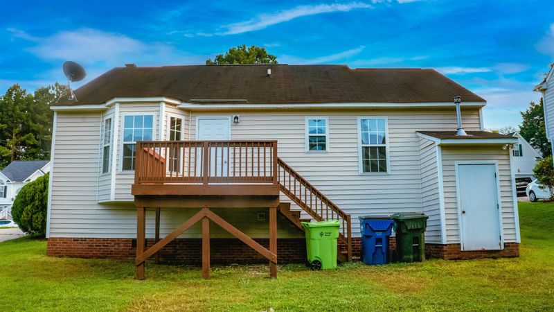 5421 Neuse View Dr, Raleigh, NC 27610