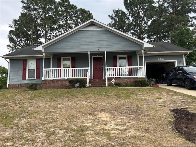 5422 Archer Rd, Hope Mills, NC 28348