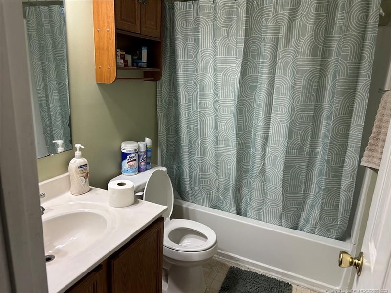 5422 Archer Rd, Hope Mills, NC 28348