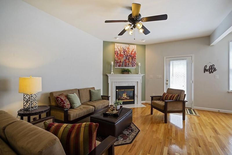5423 Goldenglow Way, Raleigh, NC 27606