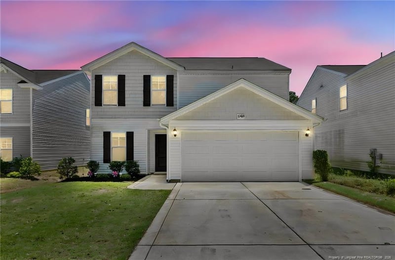 5423 Patterson St, Hope Mills, NC 28348