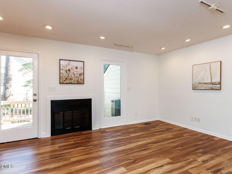 5423 Sharpe Dr, Raleigh, NC 27612