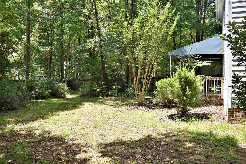 5424 Milroy Ln, Raleigh, NC 27610