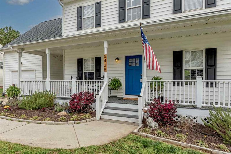 5425 Neuse View Dr, Raleigh, NC 27610