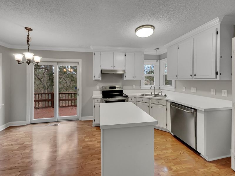 5425 Royal Troon Dr, Raleigh, NC 27604