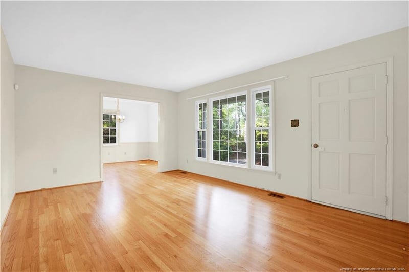 5425 Sandstone Dr, Fayetteville, NC 28311