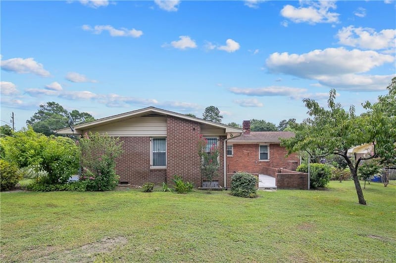 5425 Sumac Cir, Fayetteville, NC 28304