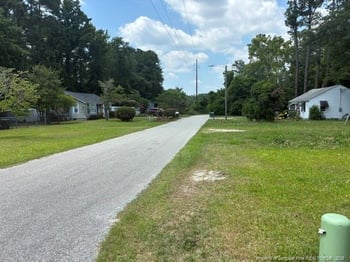 5426 Suncrest Dr, Hope Mills, NC 28348