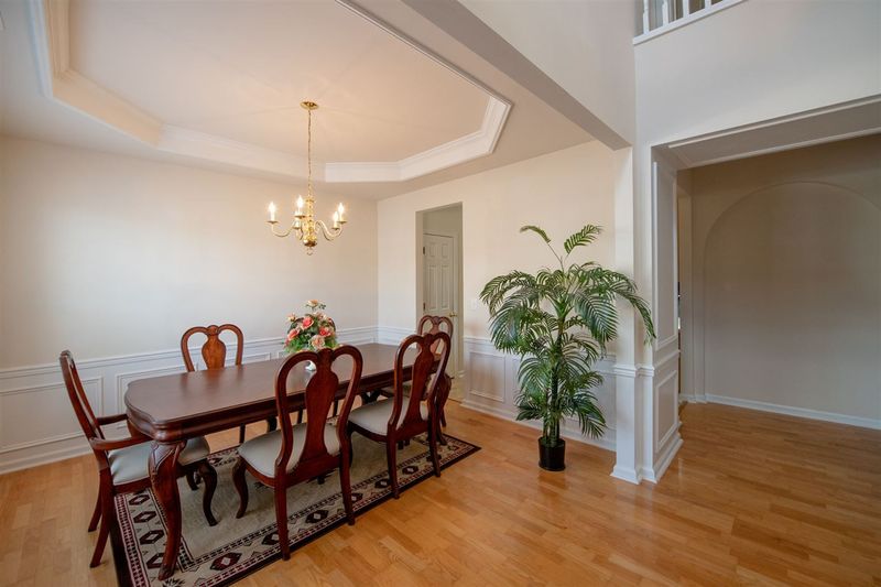 5427 Wind Mountain Ln, Raleigh, NC 27613