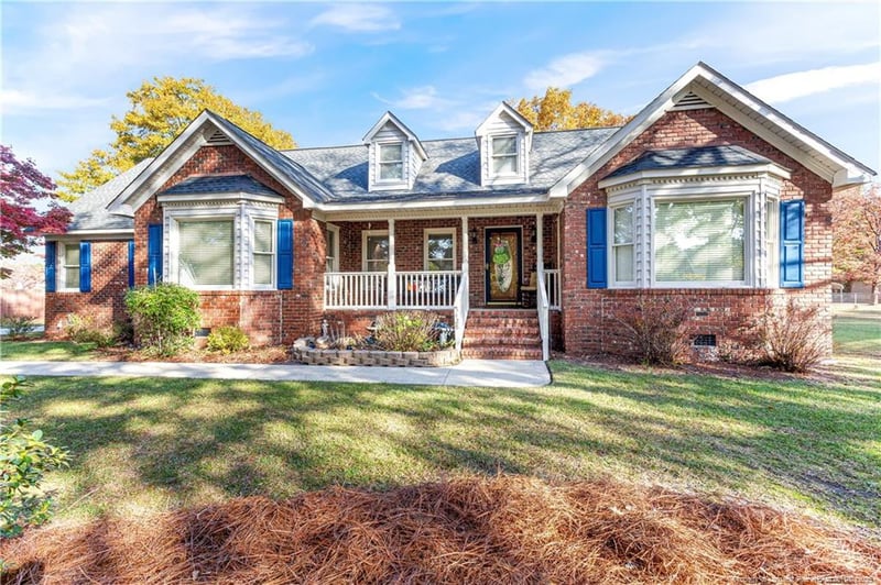 5428 Kentucky Ln, Hope Mills, NC 28348