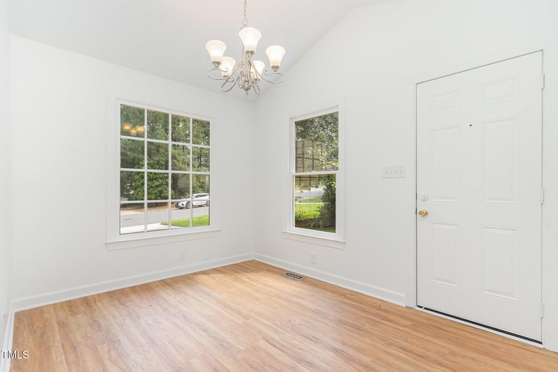 5429 Fortunes Ridge Dr, Durham, NC 27713