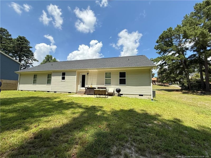 543 Anson Dr, Fayetteville, NC 28311