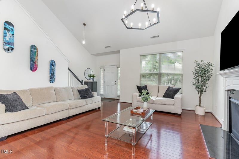543 Callandale Ln, Durham, NC 27703