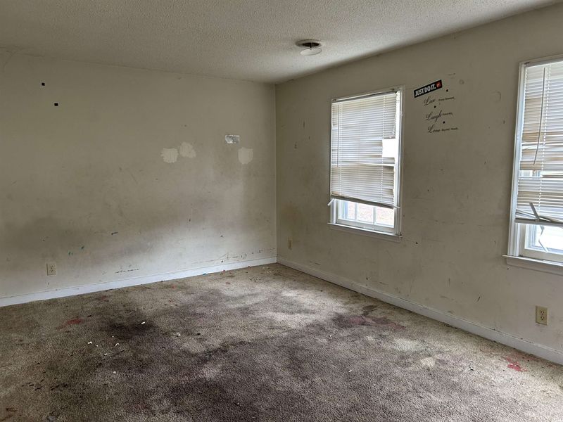 543 Clayton Rd, Durham, NC 27703