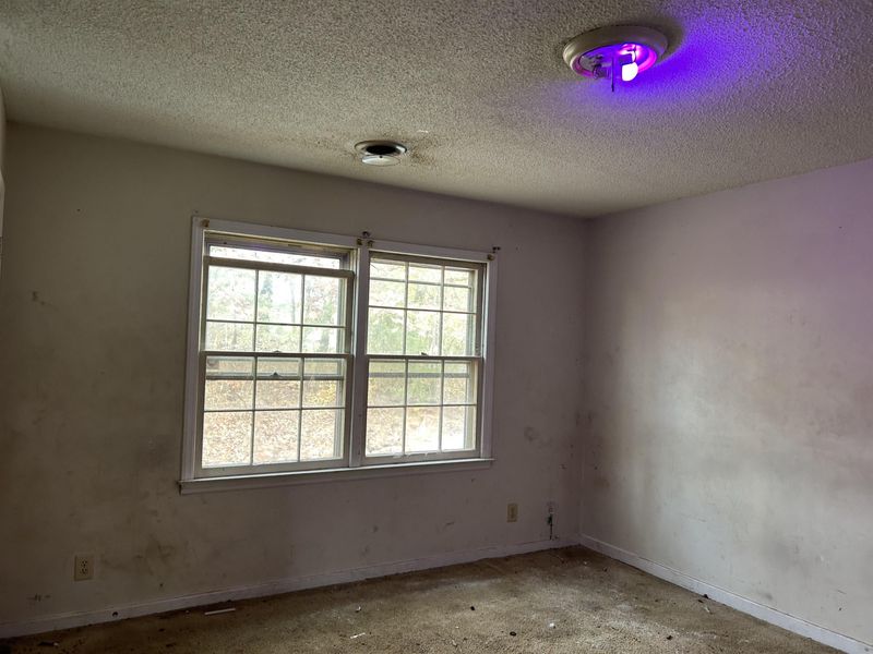 543 Clayton Rd, Durham, NC 27703