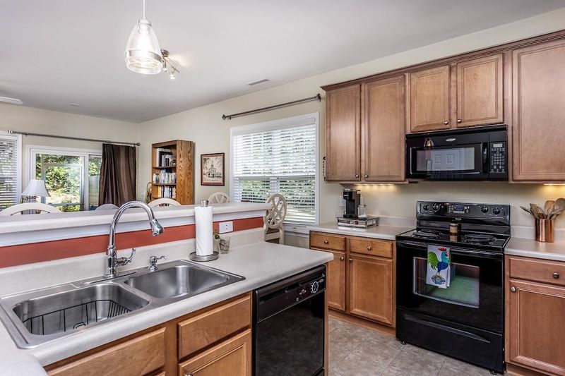 543 Elm Ave, Wake Forest, NC 27587