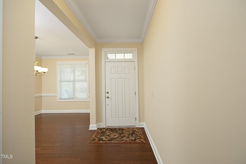 543 Finnbar Dr, Cary, NC 27519