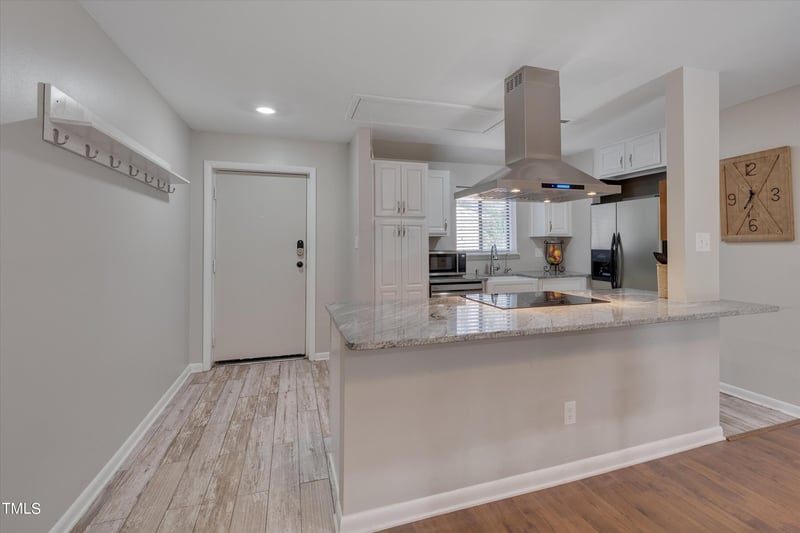 543 Pine Ridge Pl, Raleigh, NC 27609