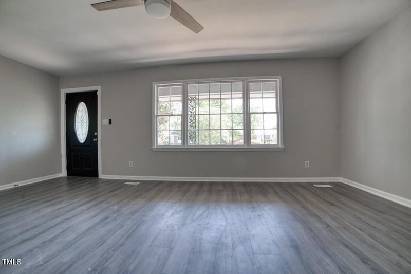 5431 Plateau Rd, Fayetteville, NC 28303
