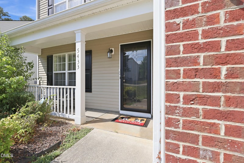 5433 Thunderidge Dr, Raleigh, NC 27610
