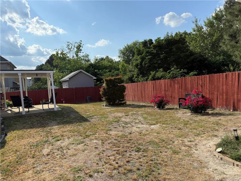 5434 Hickory Knoll Rd, Fayetteville, NC 28314